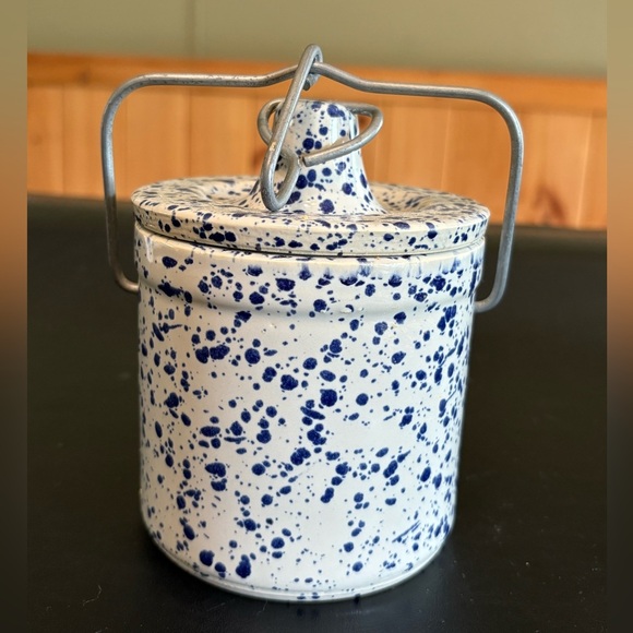 VTG blue&white speckled stoneware cheese/butter crock w: wire bail handle&lid - Picture 1 of 12